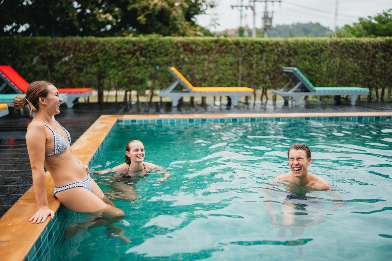 Chill Inn Samui Hostel And Restaurant サムイ島 エクステリア 写真